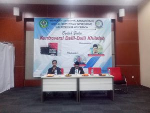 Kegiatan Bedah Buku" Kontroversi Dalil-Dalil Khilafah" Jurusan Ilmu Al-Qur'an dan Tafsir