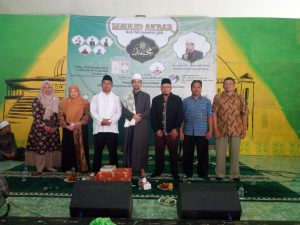 Kegiatan Gebyar Maulid Jurusan Ilmu Al-Qur'an dan Tafsir ( IAT ) Fakultas Ushuluddin Adab dan Dakwah